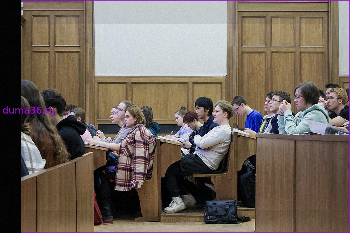 Как за год подорожало обучение в ведущих вузах России. Инфографика