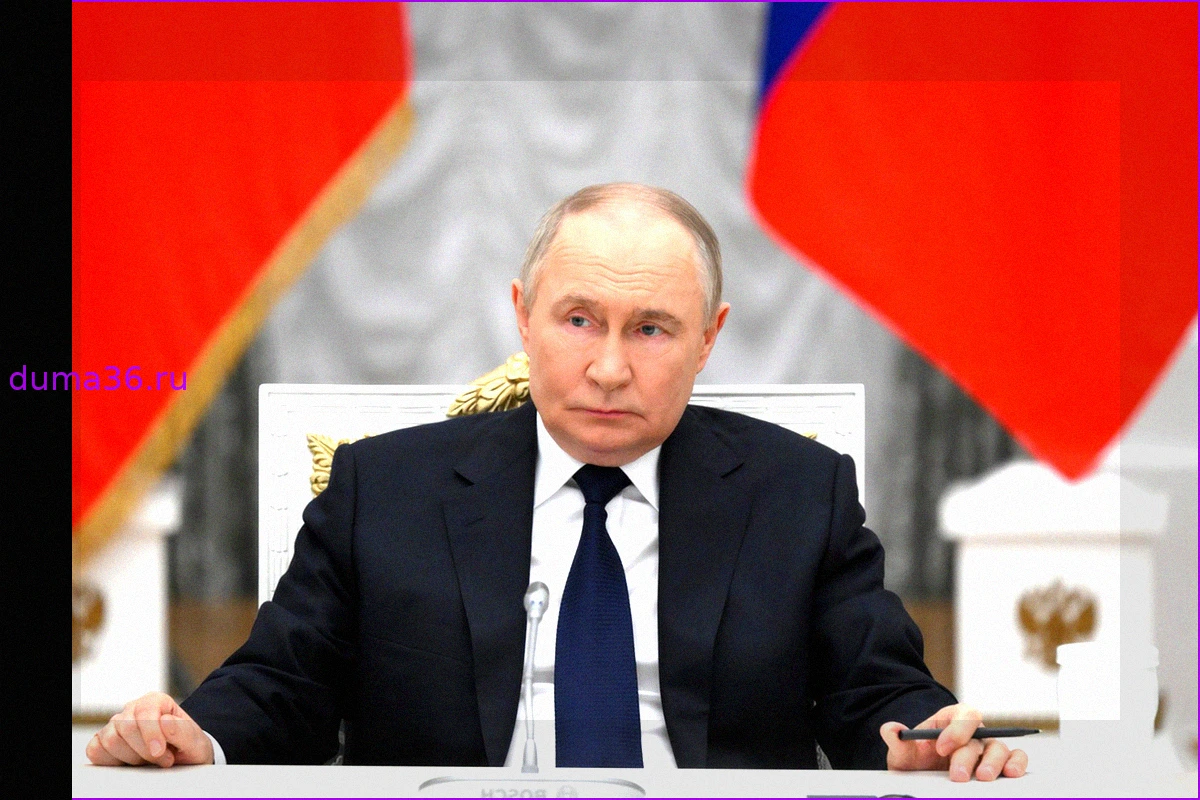 Путин проведет международные переговоры по телефону, сообщил Кремль