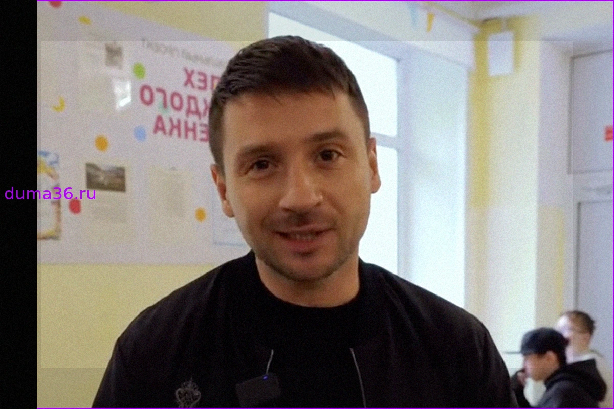 Звездный визит: Сергей Лазарев на Последнем звонке в Нижнем Новгороде