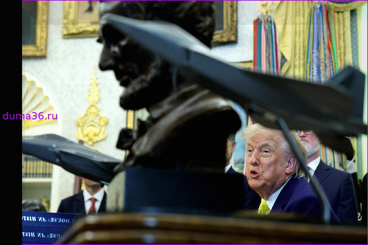 Трамп во время переговоров пригрозил «очень сильным ударом» по Ирану