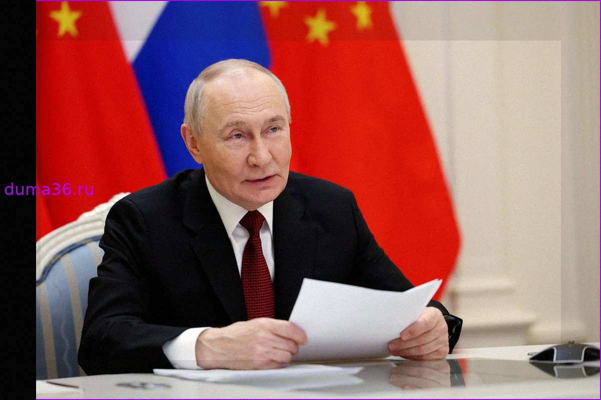 Одежда с цитатами Путина стала хитом продаж в Китае