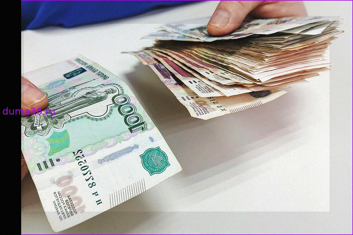 Объем наличных средств, востребованных в России, с начала года превысил отметку в 1 триллион рублей