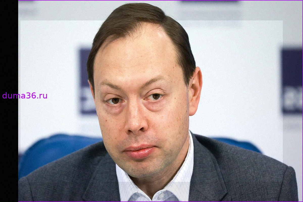 Замглавы Роскосмоса порекомендовал автора, с юмором описавшего эволюцию