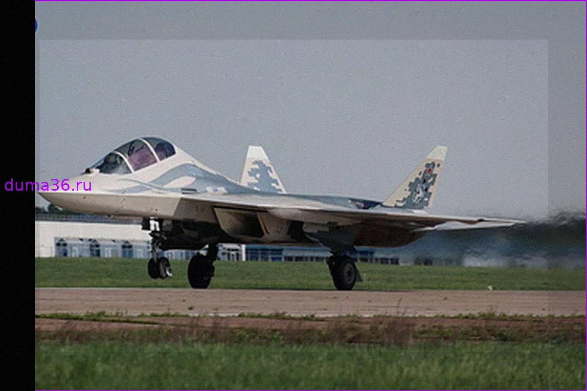 "Машина завтрашнего дня": первый полет двухместного Су-57Д