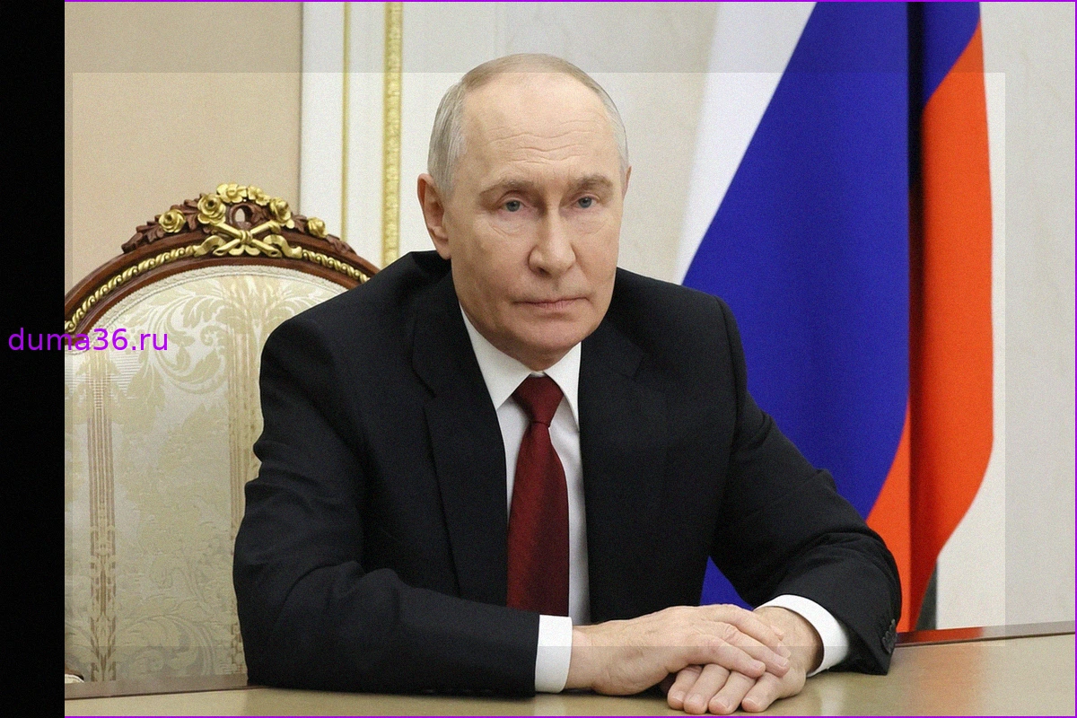 Путин поздравил педагогов России с Днем учителя
