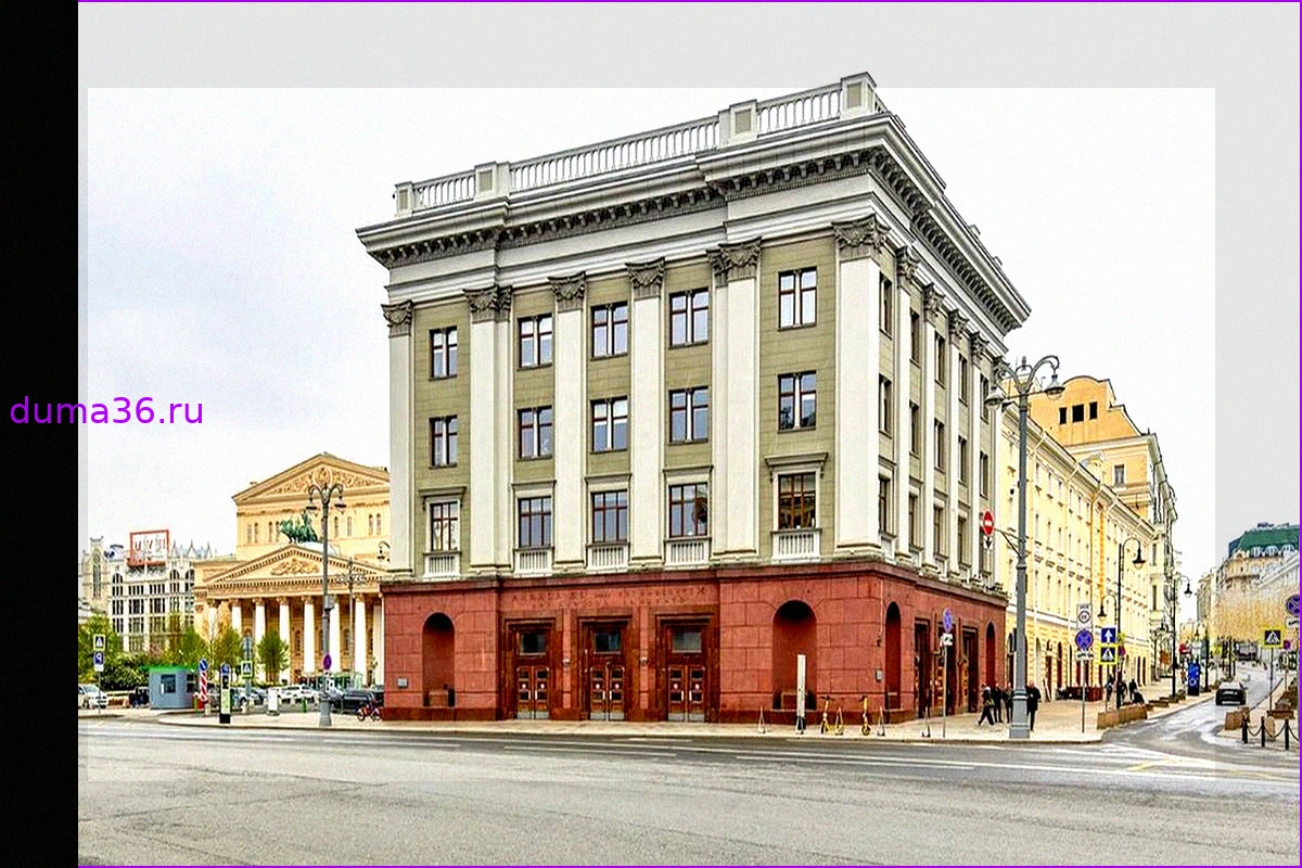 Москвичи проголосовали за возвращение исторических скульптур на Большую Дмитровку