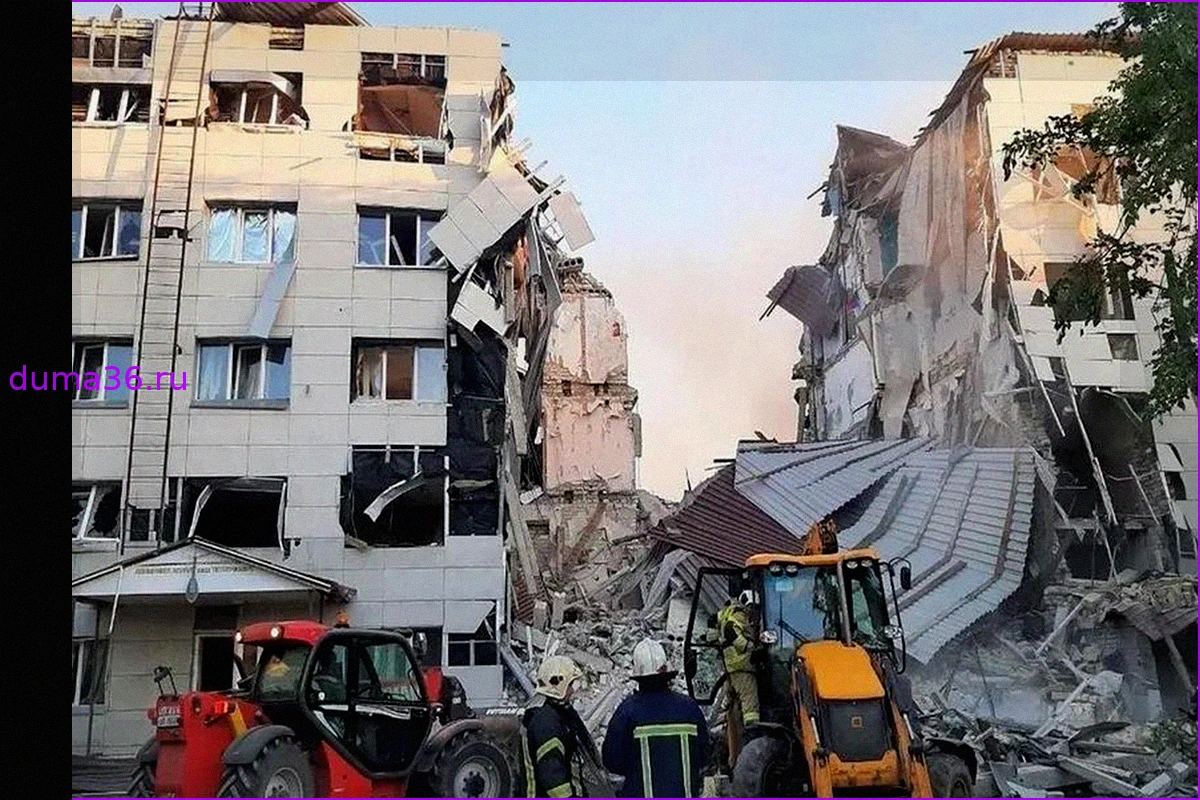 Четыре беспилотника нанесли удар по колледжу в Старобельске