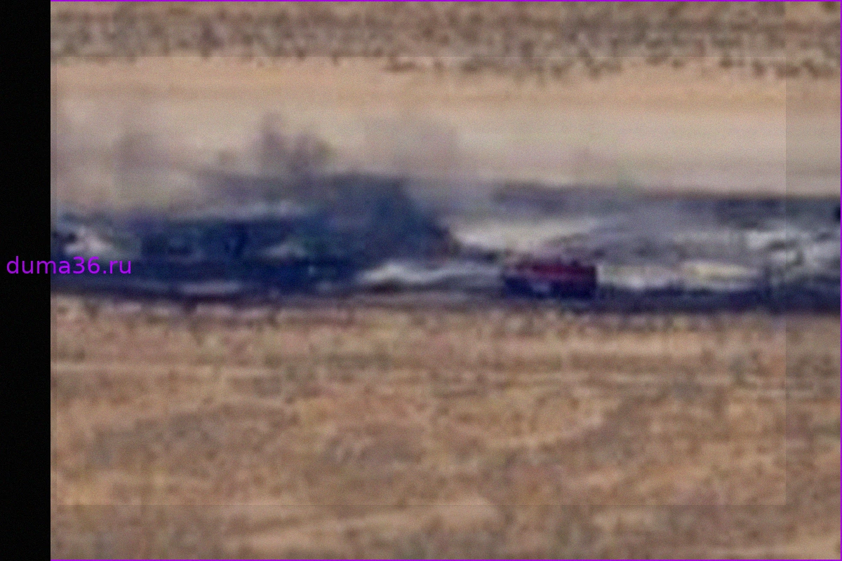 В Калифорнии разбился бомбардировщик B-52 с восемью членами экипажа