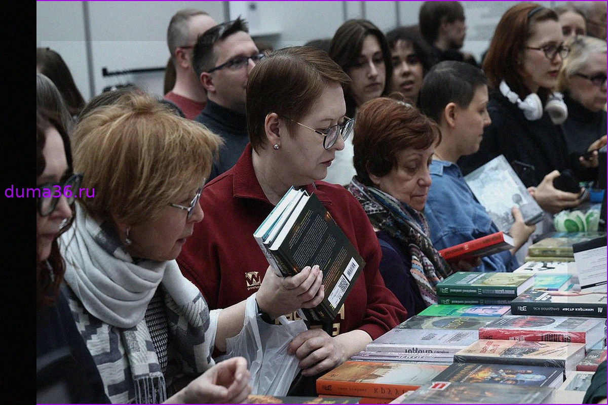 Книжные ритейлеры назвали лидеры продаж среди детективных романов в России