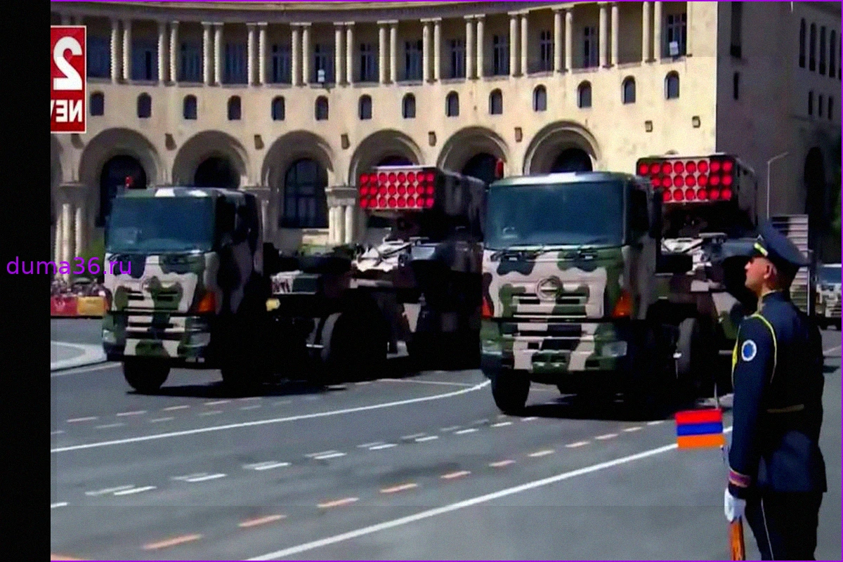 Российская военная техника на параде в Ереване